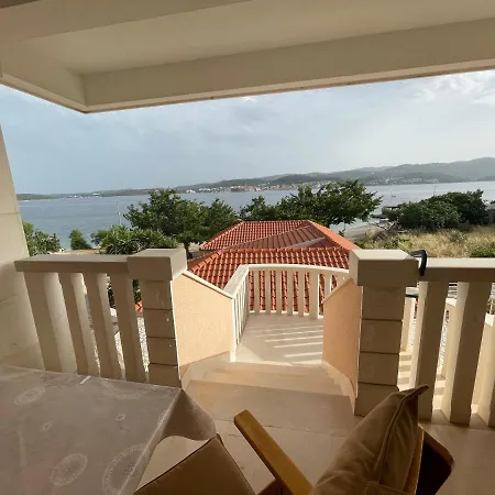 Mirjana - Studio * Kuciste